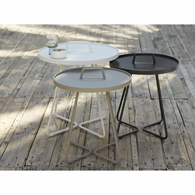 Beistelltisch "On-the-Move" in nschwarz, weiß und taupe von Cane-line