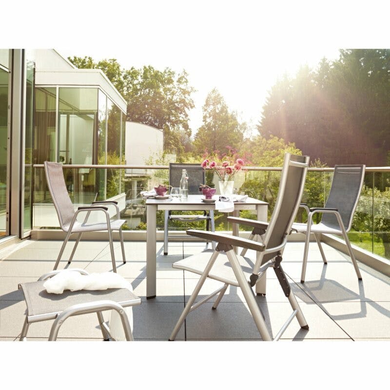 Kettler Gartenmöbel-Set mit Klapp- und Stapelstühlen "Cirrus" und Tisch "Edge"