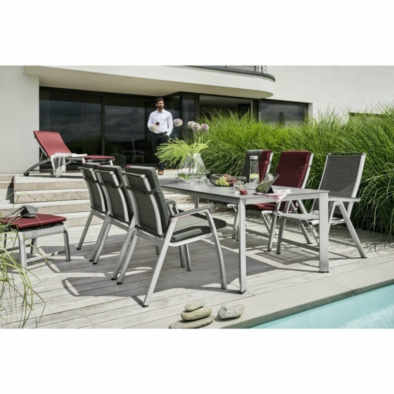 Kettler Sessel "Forma II", Alu silber, Textilgewebe graphit mit "Edge" Gartentisch 220x95 cm, Alu silber, Tischplatte Kettalux-Plus anthrazit-grau, Schieferoptik