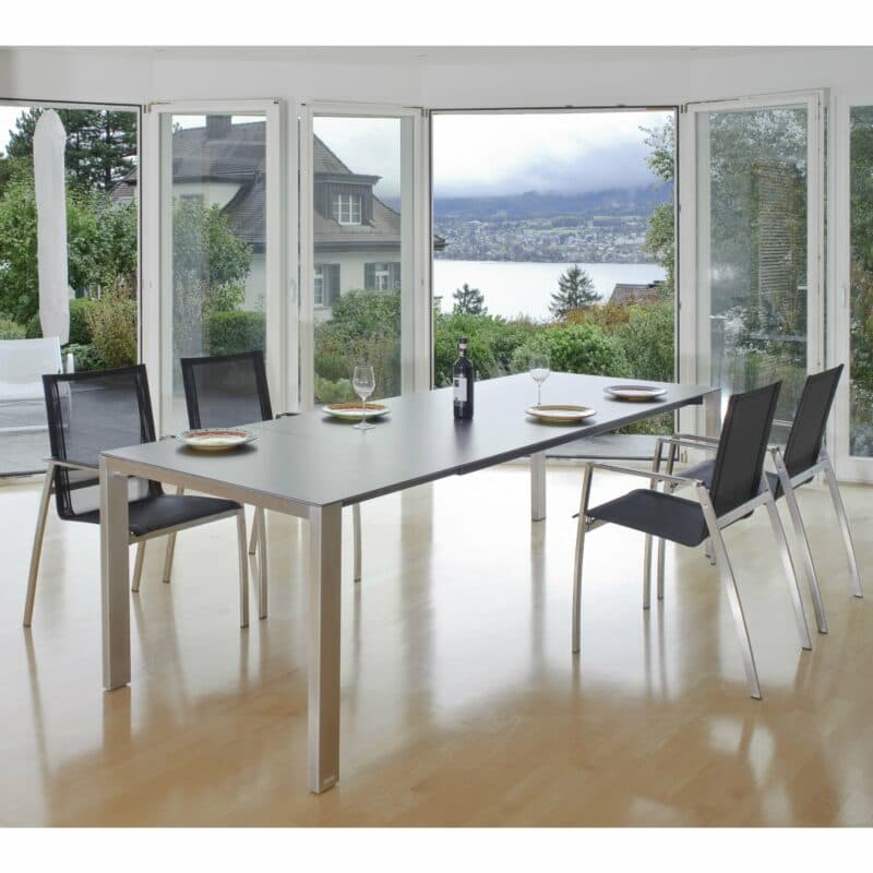 Zumsteg "Basso" Ausziehtisch, Tischplatte Keramik, Gestell Edelstahl, ausgezogen