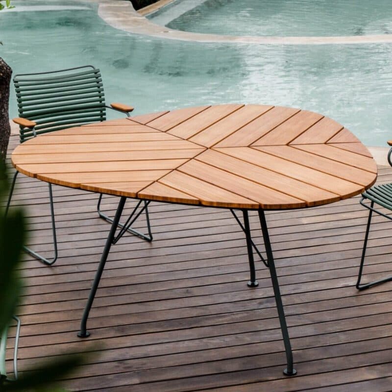 Houe "Leaf" Gartentisch 146 × 146 cm, Gestell Stahl grau, Tischplatte Bambus