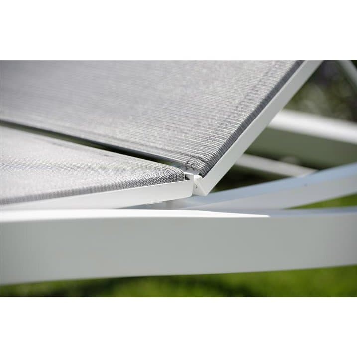 Rollenliege "Allround" von Stern, Gestell Aluminium weiss, Textilgewebe silber