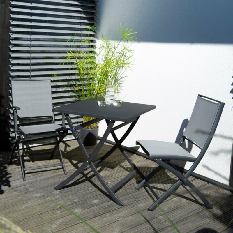 Jati&Kebon "Marida" Klapptisch mit "Feodal" Klappstuhl, Aluminium eisengrau, Textilgewebe silbergrau