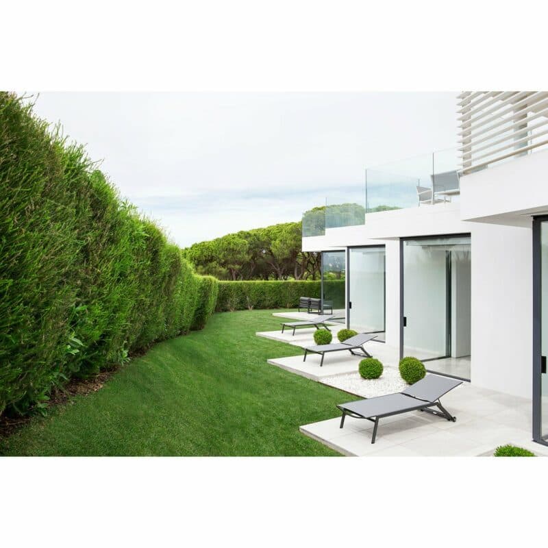 Jati&Kebon "Hydra" Sonnenliege, Gestell Aluminium eisengrau, Textilgewebe silbergrau