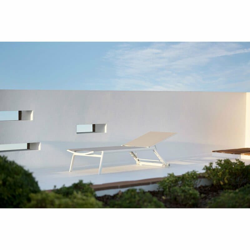 Jati&Kebon "Hydra" Sonnenliege, Gestell Aluminium weiß, Textilgewebe hellgrau