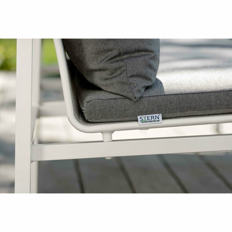 Stern "Skelby" Loungeserie, Gestell Aluminium weiß, Sitzflächen-Basis Textilen silber, Auflagen/Kissen seidengrau