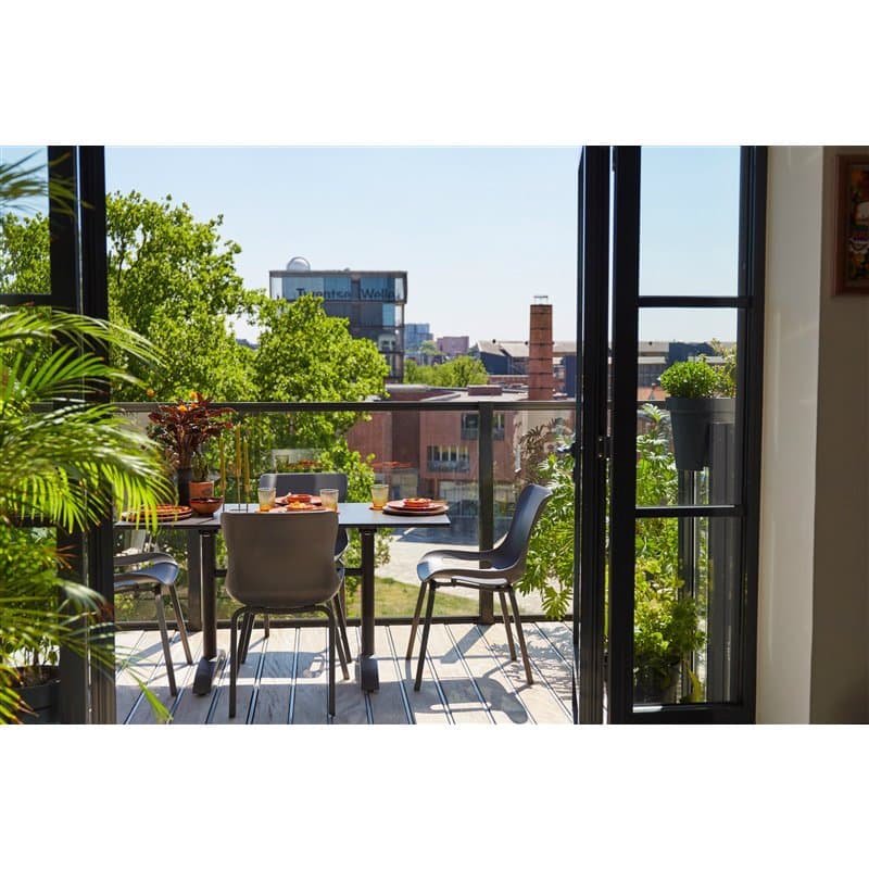 Hartman "Sophie Pro" Dining Chair, Gestell Aluminium xerix, Sitzschale xerix mit "Sophie" Bistrotisch