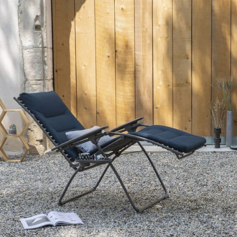 Lafuma Relaxliege "Evolution BeComfort®", Stahl titane, Textilene bleu encre © LAFUMA MOBILIER - Pierrick Verny