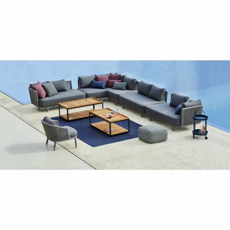 Cane-line Lounge "Moments", Loungetisch "Level", Servierwagen "Roll" und Outdoor-Teppich "Infinity" eckig, blau