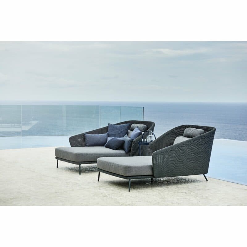 Cane-line "Mega" Daybed, Geflecht graphit, SoftTouch- oder AirTouch-Kissen grau