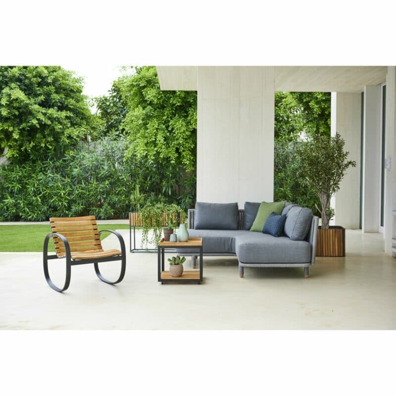 Cane-line Loungegruppe "Moments" mit Loungetisch "Level" und Schaukelstuhl "Parc"