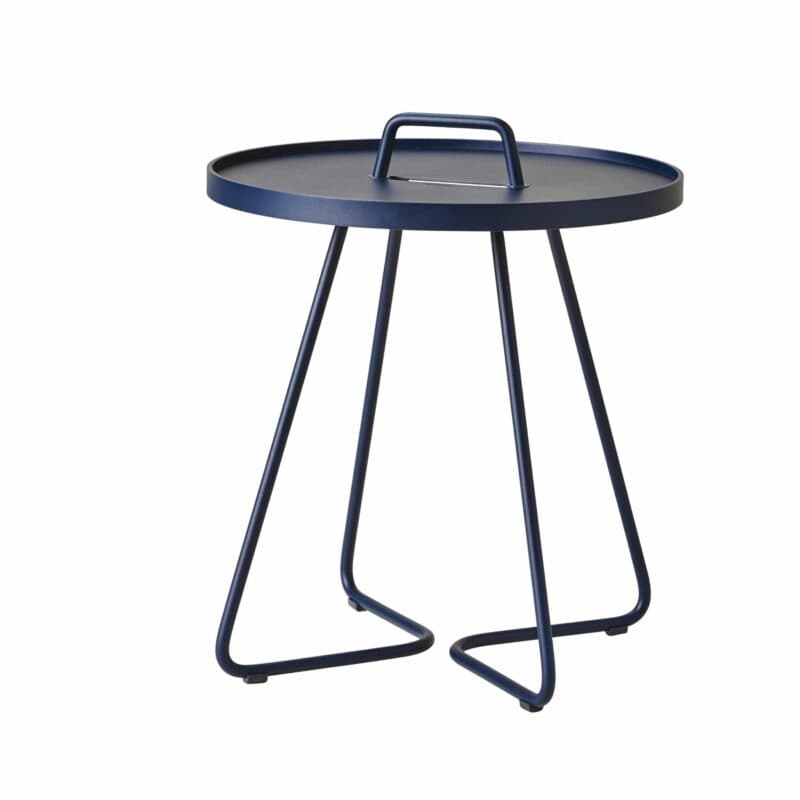 Cane-line Beistelltisch "On-the-move" dunkelblau