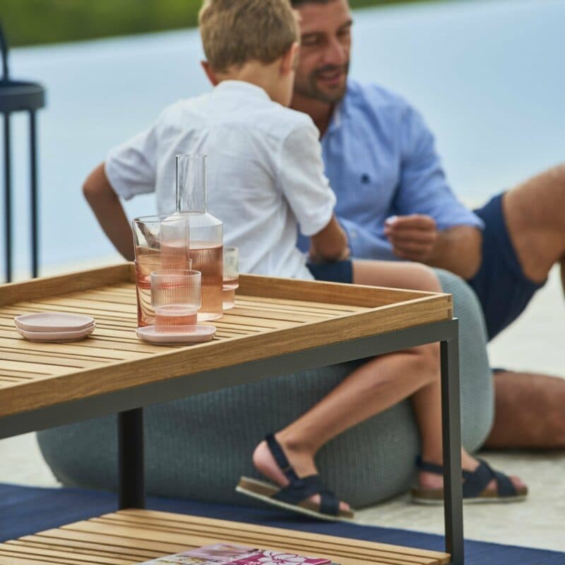 Cane-line Loungetisch "Level", Gestell Aluminium lavagrau, Tischplatte Teak