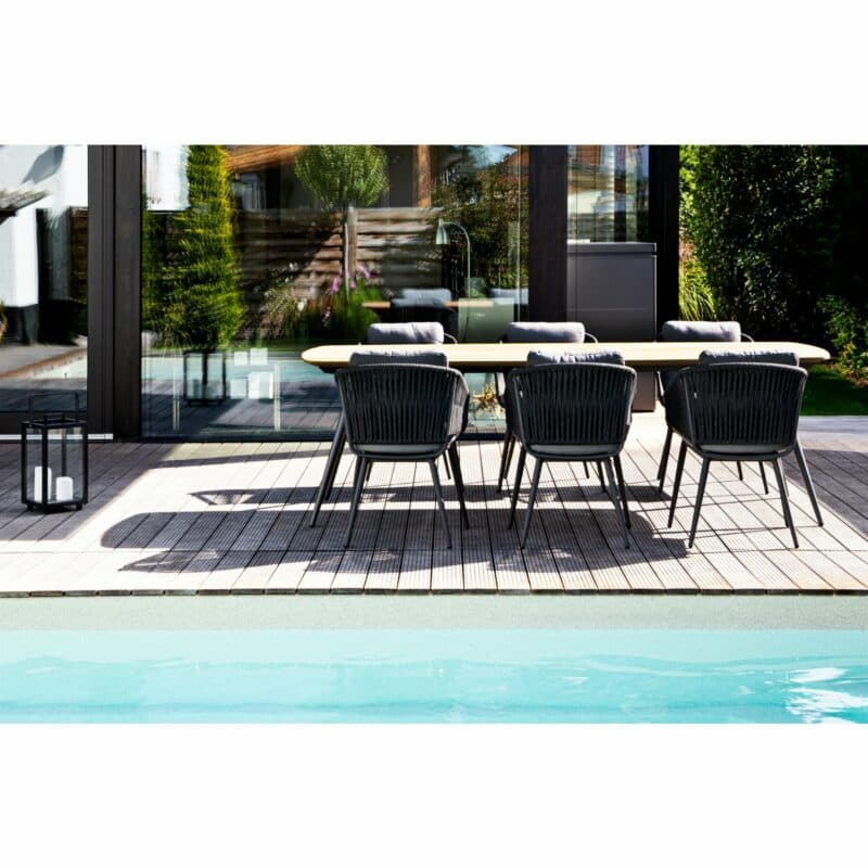 Jati&Kebon Tisch "Amazone", Sessel "Palm"