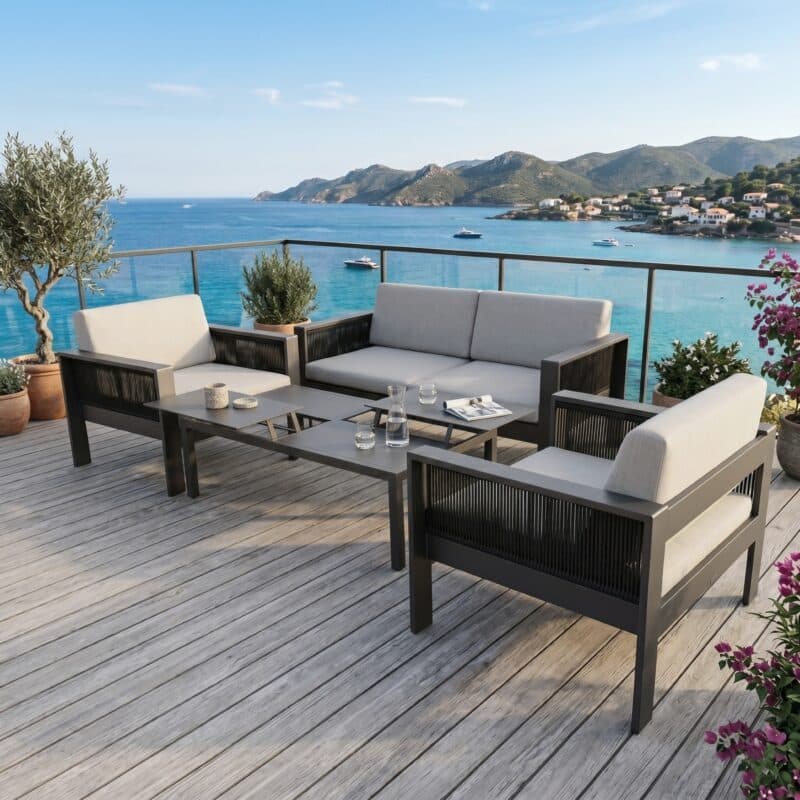 Jati&Kebon Loungegruppe "Miray", Aluminium eisengrau, Rope schwarz, Kissen hellgrau, verstellbarer Loungetisch "Liem" (Bild KI-generiert)