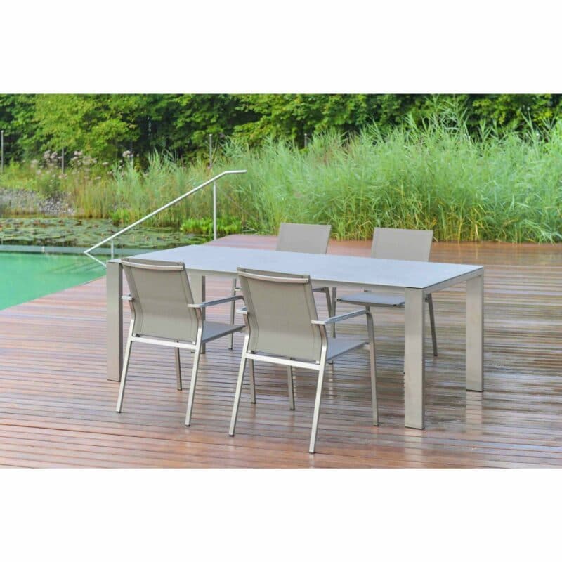 SIT Mobilia Gartenstuhl "Espanyol“, Gestell Edelstahl, Gewebe Sitex Mouse Grey, Gartentisch "Olympia Oslo"