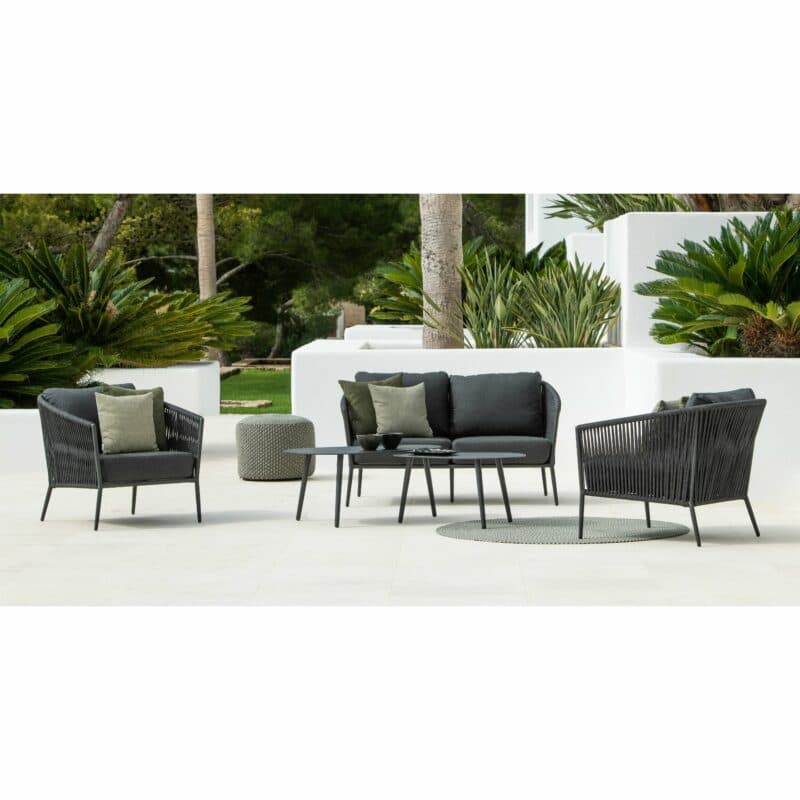 Jati&Kebon "Fortuna" Loungeserie, Gestell Aluminium eisengrau, Bespannung Rope schwarz, Kissen Natté Sooty und "Amazone" Kaffeetisch-Set
