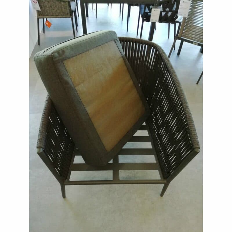 Jati&Kebon "Fortuna" Loungesessel , Gestell Aluminium eisengrau, Bespannung Rope schwarz, Kissen Natté Sooty, Unterseite Sitzkissen