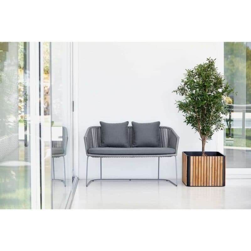 Cane-line Loungebank "Moments" mit Kissen grau