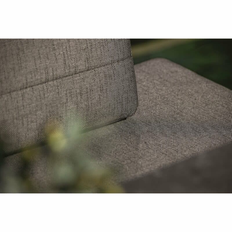 Stern "New Holly" Keilrückenkissen, 100% Polyacryl mit schnelltrocknendem Schaum, Farbe Seidenschwarz