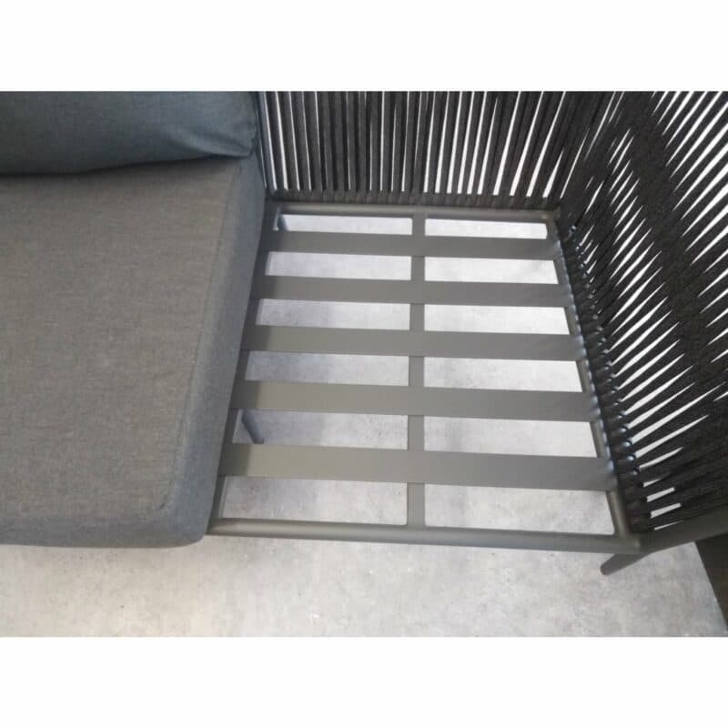 Jati&Kebon "Fortuna" Loungesofa, Gestell & Sitzfläche Aluminium eisengrau