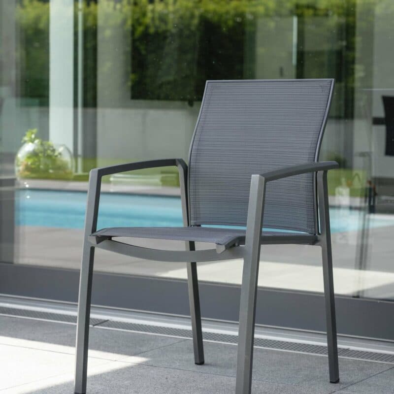 Stern Stapelsessel "Kari", Gestell Aluminium anthrazit, Textilgewebe karbon