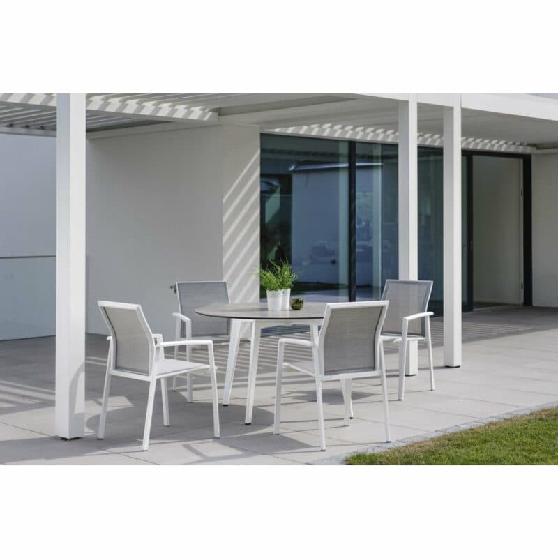 Stern Stapelsessel "Kari", Gestell Aluminium weiß, Textilgewebe silber mit Gartentisch rund, Gestell Aluminium weiß, Tischplatte HPL , Ø 134 cm