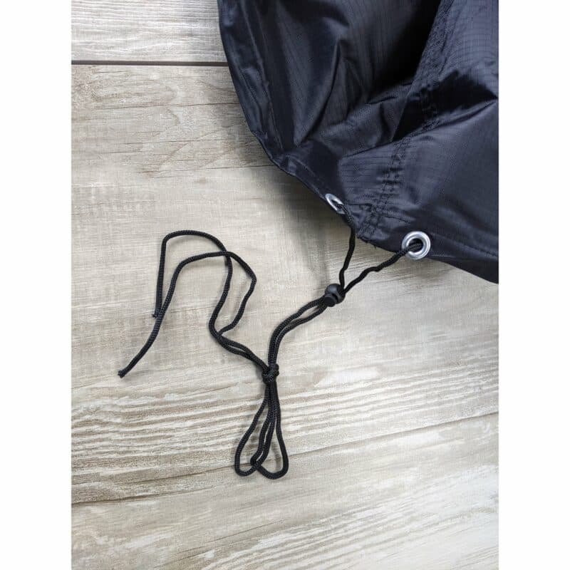 Home Islands Schutzhülle aus Ripstop-Nylon schwarz, mit Kordelzug und Stopper