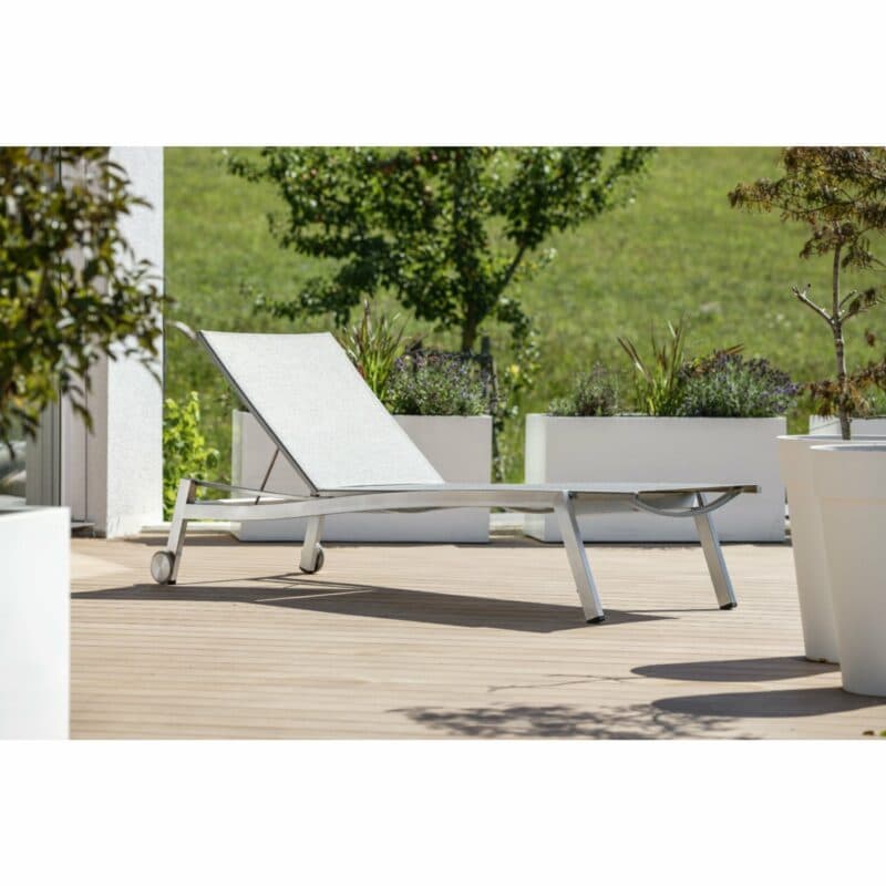Stern "Allround" Sonnenliege, Gestell Edelstahl, Liegefläche Textilgewebe Leinen grau