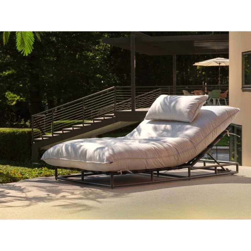 Hartman "Emma" Daybed, Gestell Aluminium schwarz, Sunbrella Marble