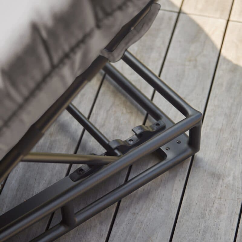 Hartman "Emma" Daybed, Gestell Aluminium schwarz, Sunbrella Mid Grey