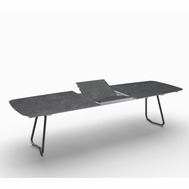 SIT Mobilia "Jura-Delemont" Ausziehtisch, Gestell Stahl anthrazit lackiert, Tischplatte Dekton Laos, 240/300x100 cm, Klappeinlage