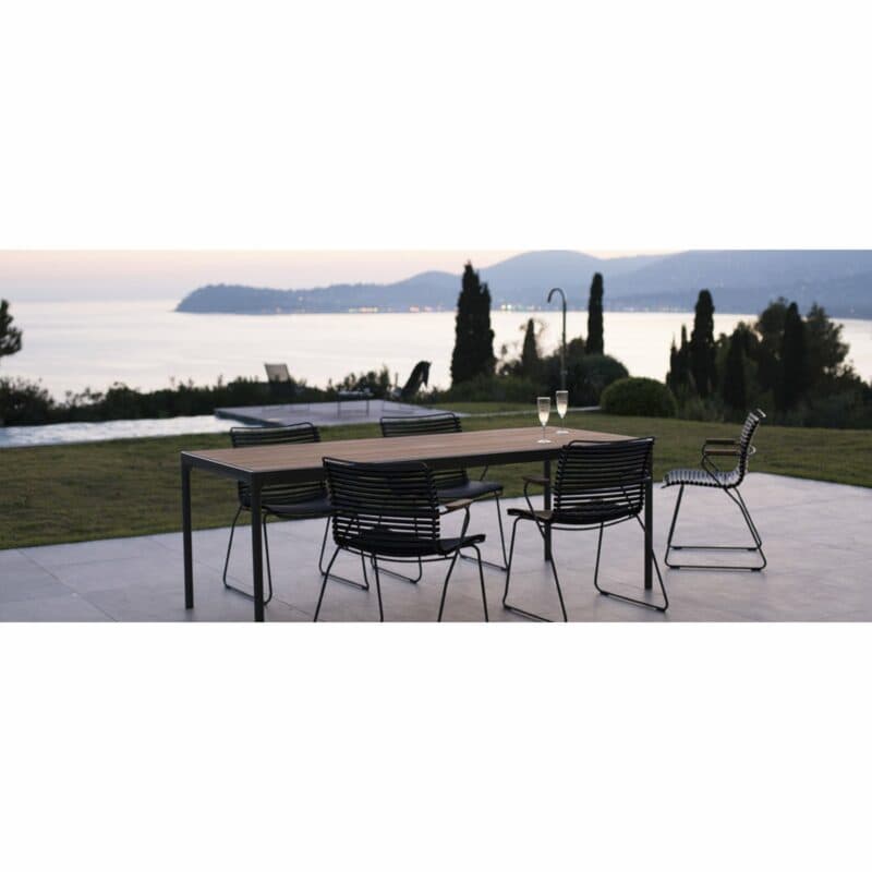 Houe Stuhl und Schaukelstuhl "Click" und Tisch "Four", Bambus