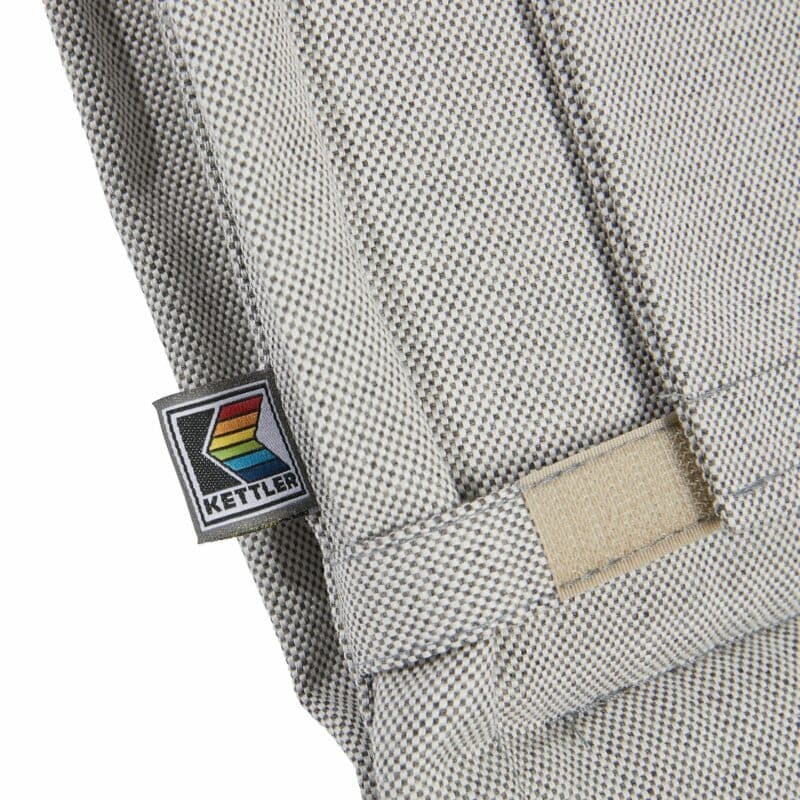 Kettler "Smell" Auflage hellgrau meliert, Detail Logo