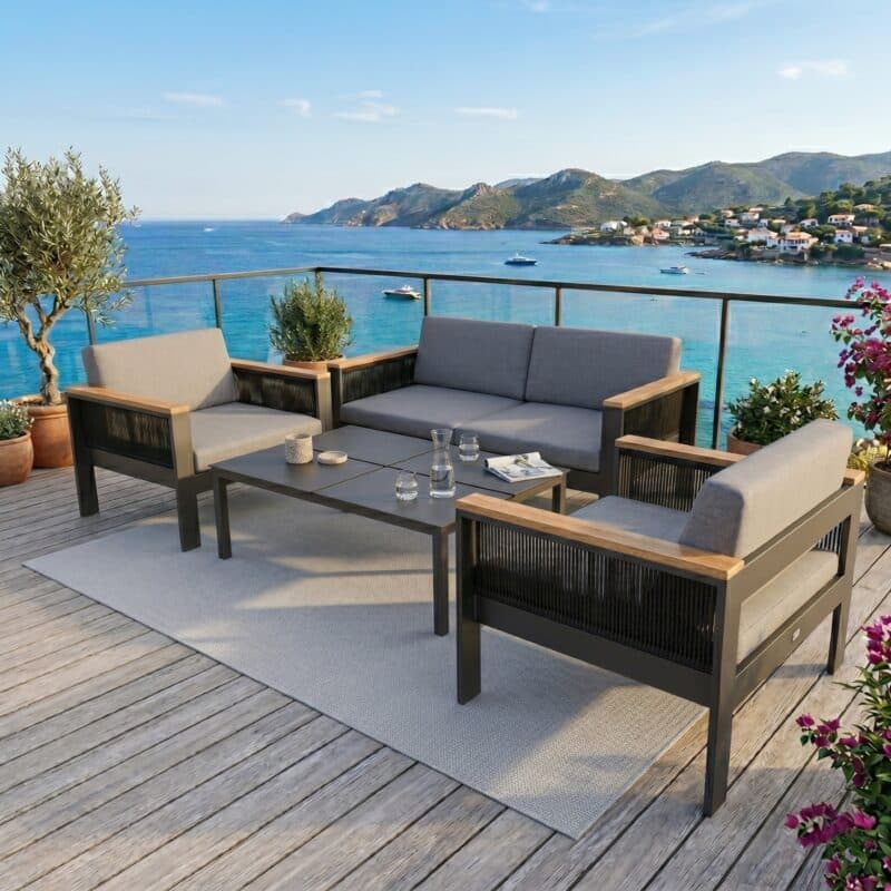 Jati&Kebon Loungeset "Miray", Gestell Aluminum eisengrau, Rope schwarz, Teakarmlehnen, Polster grau mit Loungetisch "Liem" (Bild KI-generiert)