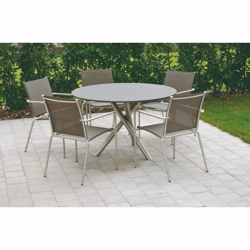 SIT Mobilia "Sevilla" Stapelsessel, Gestell Edelstahl gebürstet, Sitzfläche Textilgewebe taupe, "Tuba" Gartentisch