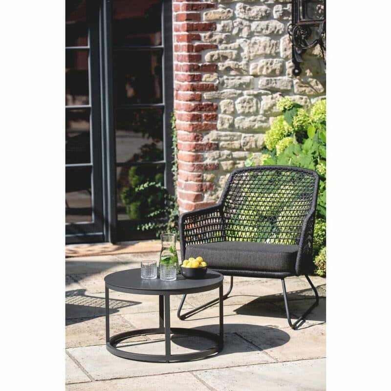 Niehoff "Kubu" Loungesessel, Gestell Aluminium anthrazit, Kordelflechtung grau, inklusive Sitzkissen Southend anthrazit mit Loungetisch "Serra"