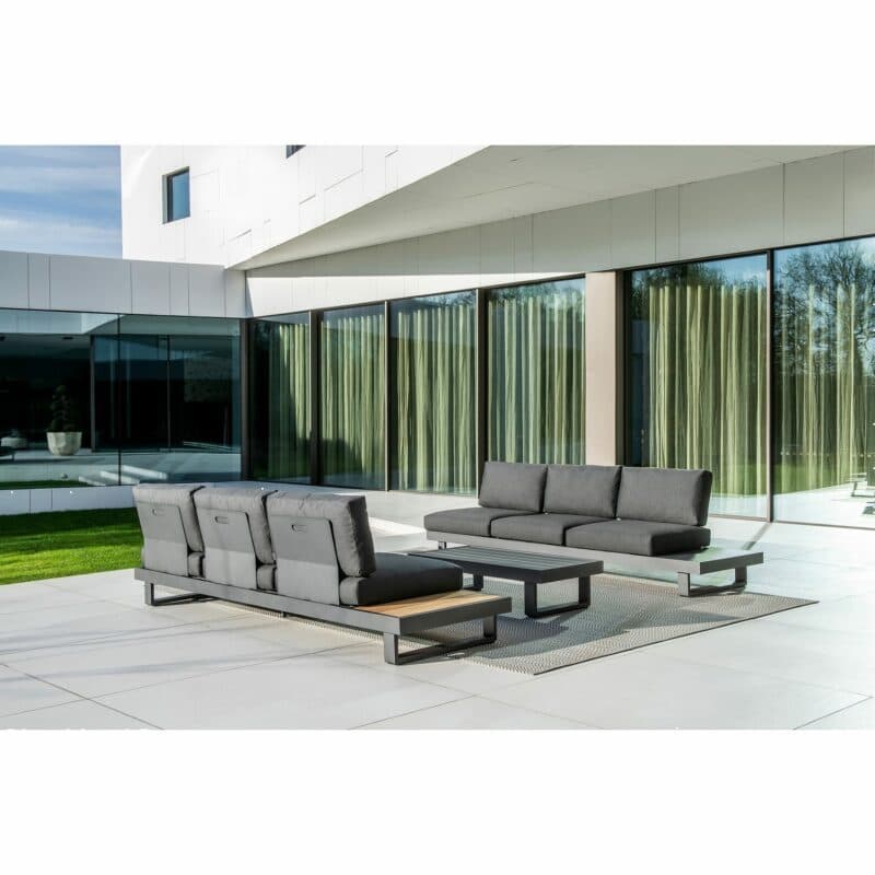 Jati&Kebon "Murlo" 3-Sitzer Loungesofa, Aluminium Eisengrau, Ablagen Teak, Kissen Natté Sooty