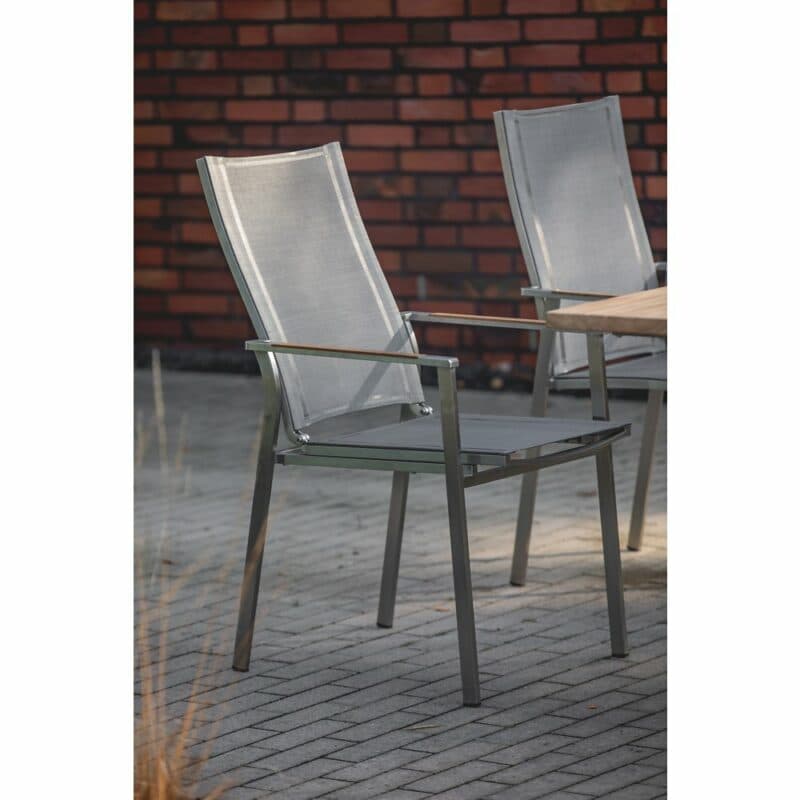 Niehoff "Scalea Flex" Hochlehner, Gestell Edelstahl gebürstet, Textilen silbergrau, Teakarmlehnen