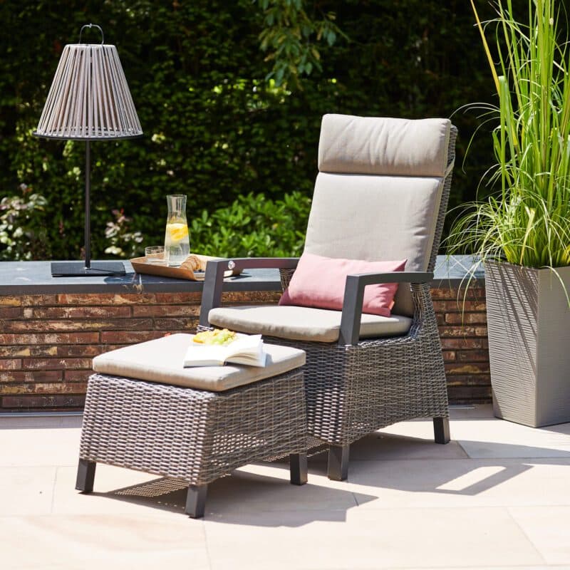 Siena Garden "Corido" Fußhocker und Diningsessel, Gestell Aluminium anthrazit matt, Geflecht charcoal grey, Polster taupe meliert