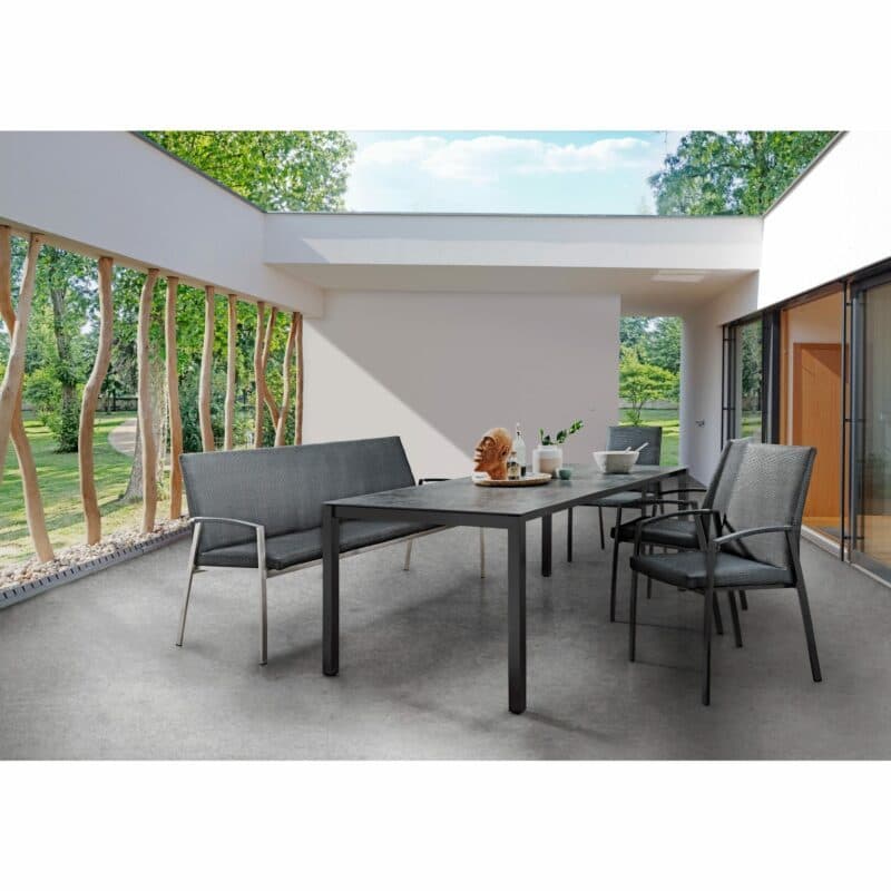 SIT Mobilia "Olympia" Gartentisch Edelstahl anthrazit, Platte Dekton Laos, "Talisma" Bank und Stapelsessel gepolstert, Sitz Batyline Eden black