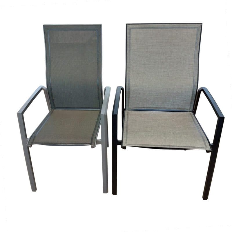 Stern "Kari" Hochlehner links - "Kari Plus" Stapelsessel mit Komfortbreite rechts