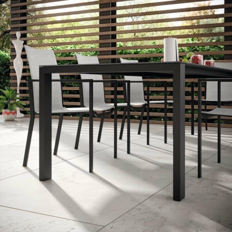 Zumsteg "Basso" Ausziehtisch, Gestell Edelstahl anthrazit