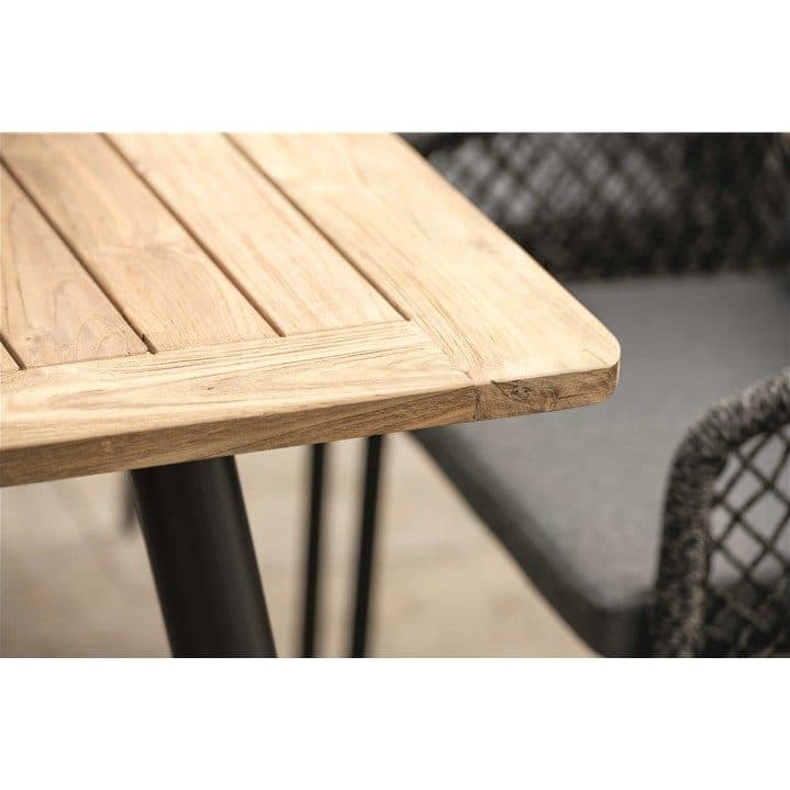 Stern "Interno" Gartentisch, Gestell Alu schwarz matt, Rundrohr, Tischplatte Teakholz