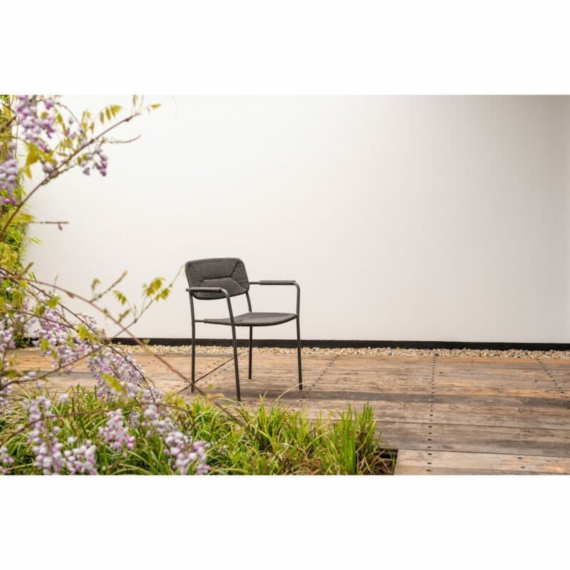 4Seasons Outdoor "Bora" Diningsessel, Gestell Aluminium anthrazit, Kunststoffgeflecht anthrazit, Armlehne Teak