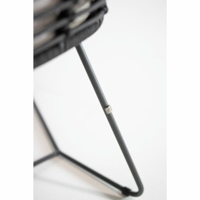 4Seasons Outdoor "Fabrice" Diningsessel, Gestell Aluminium anthrazit, Sitzfläche Rope anthrazit, Kissen Olefin grau, Detail