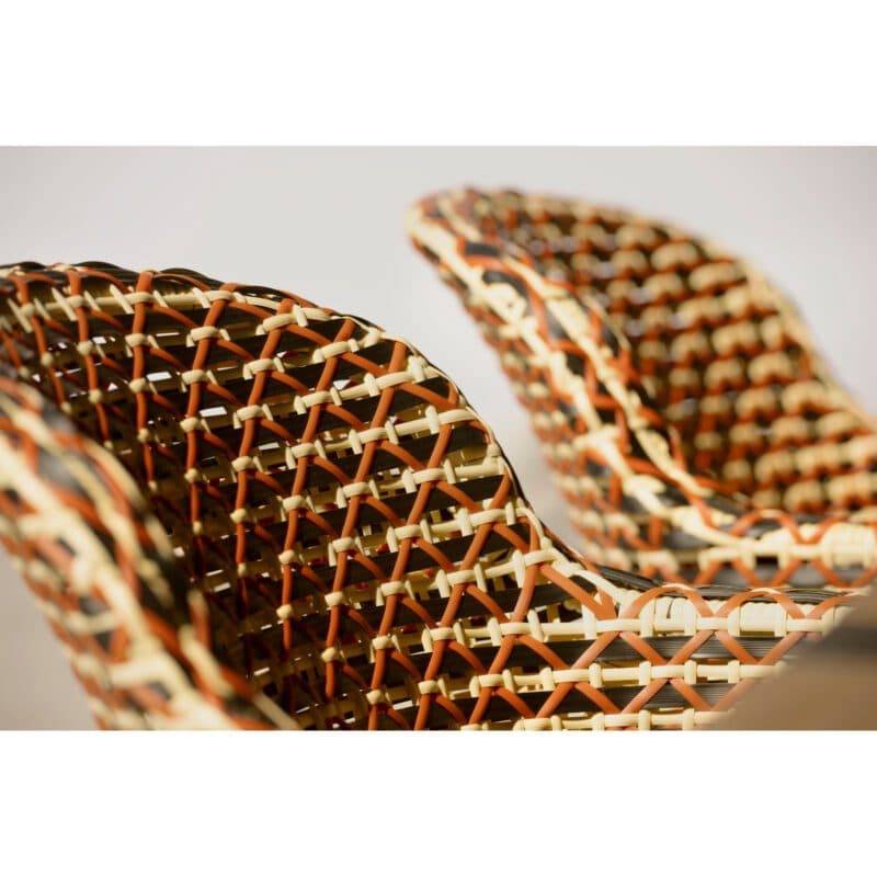 Hartman "Kelly" Diningsessel, Gestell Aluminium carbon black, Sitzfläche Polyrattan Coral red