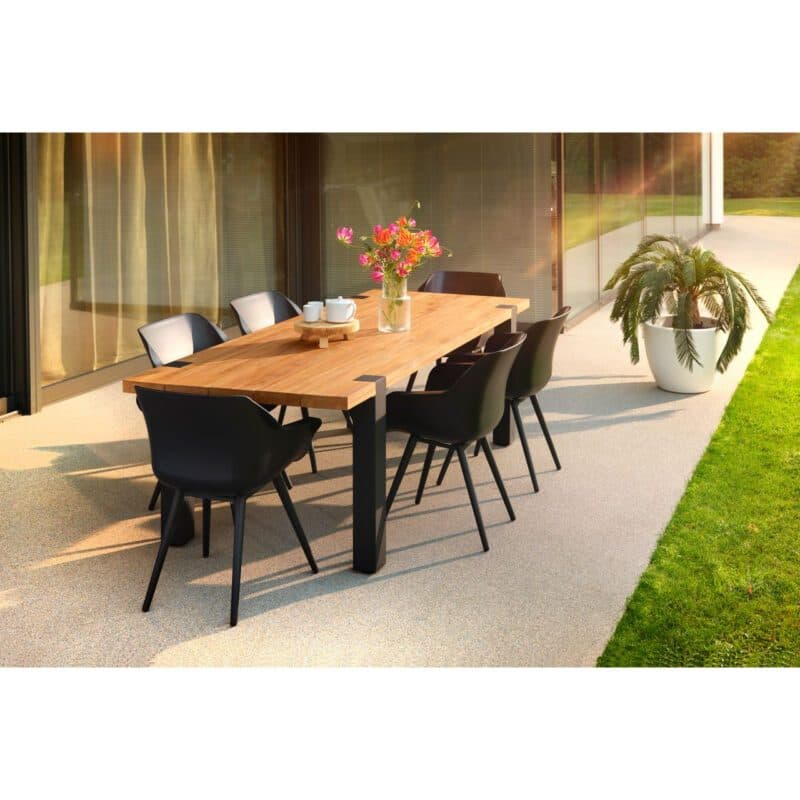 Hartman "Esmee" Gartentisch mit "Sophie" Diningsessel, Gestell Aluminium carbon black, Sitzschale Schwarz, Tischplatte Teak