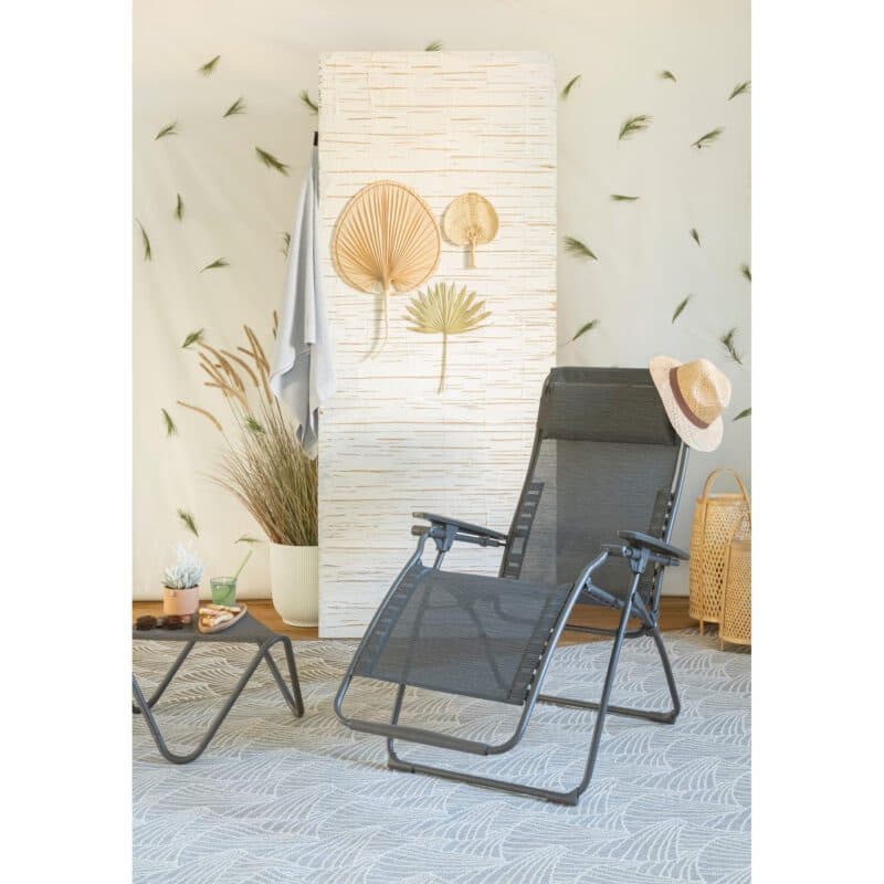 Lafuma "Futura" Relaxsessel, Gestell Stahl titane, Sitzfläche Batyline® Duo obsidian © LAFUMA MOBILIER - Pierrick Verny