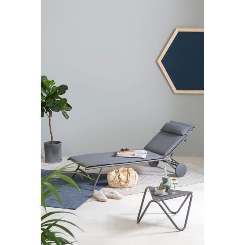 Lafuma Sonnenliege "Miami II BeComfort®", Gestell Stahl titane, Liegefläche BeComfort® silver © LAFUMA MOBILIER - Pierrick Verny